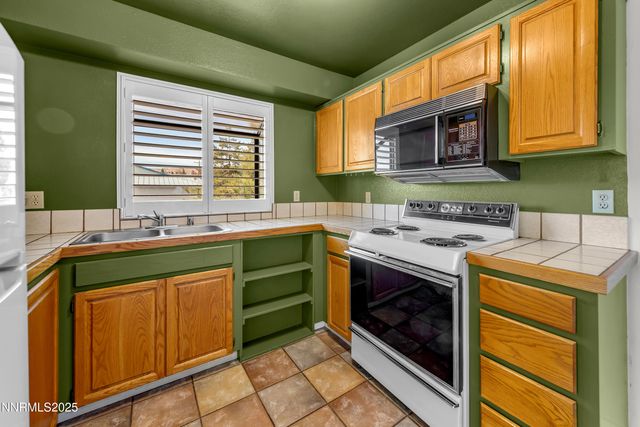 1405 Selmi Drive, Reno, NV 89512