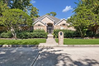 5014 Huntwick Parc Court, Houston, TX 77069
