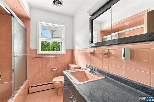 261 Gaston Avenue, Garfield, NJ 07026