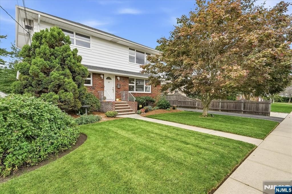 261 Gaston Avenue, Garfield, NJ 07026