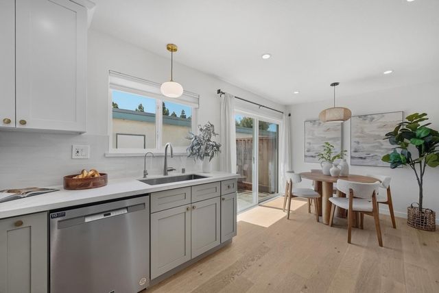 4437 Bolivar Place, Union City, CA 94587
