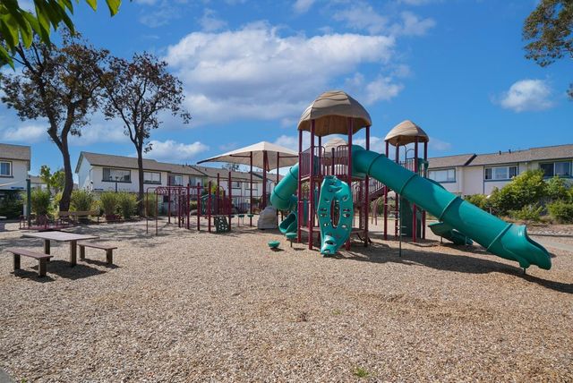 4437 Bolivar Place, Union City, CA 94587