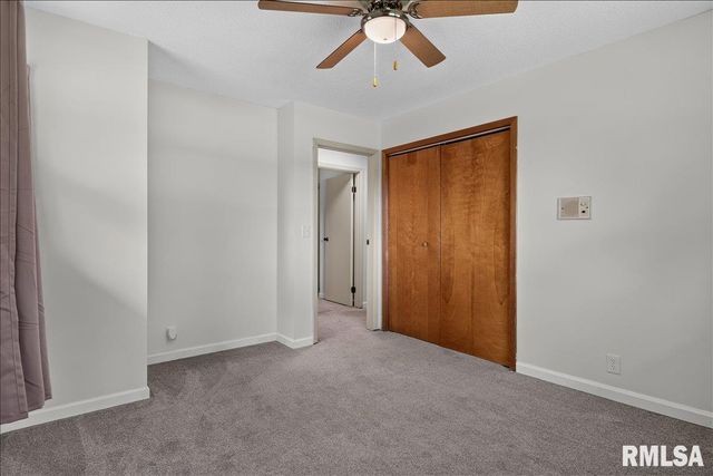 1277 S Wake Road, New Berlin, IL 62670