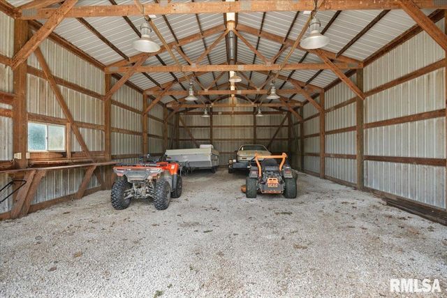 1277 S Wake Road, New Berlin, IL 62670