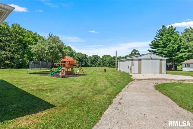1277 S Wake Road, New Berlin, IL 62670