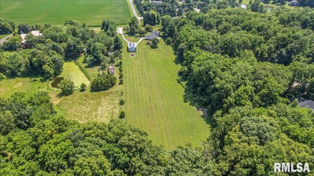 1277 S Wake Road, New Berlin, IL 62670