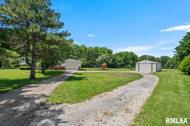 1277 S Wake Road, New Berlin, IL 62670
