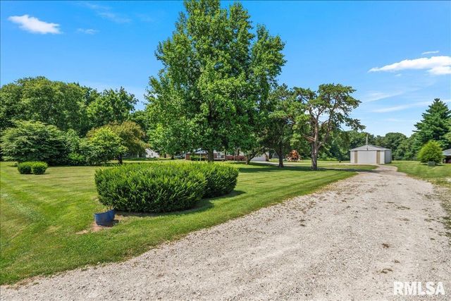 1277 S Wake Road, New Berlin, IL 62670