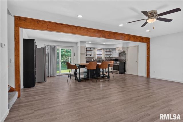 1277 S Wake Road, New Berlin, IL 62670