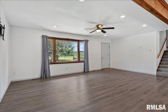 1277 S Wake Road, New Berlin, IL 62670