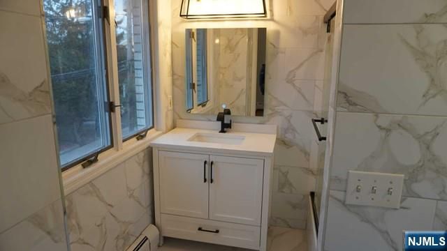 170 Washington Avenue B, Fort Lee, NJ 07024