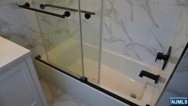 170 Washington Avenue B, Fort Lee, NJ 07024