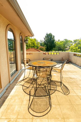 408 Rainey Street, Bonham, TX 75418