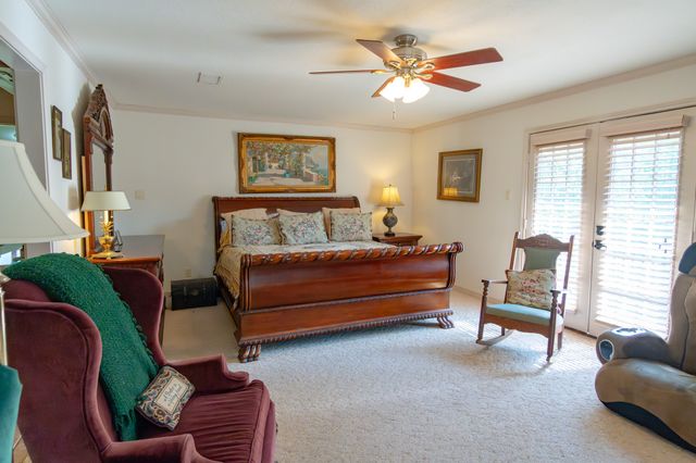 408 Rainey Street, Bonham, TX 75418