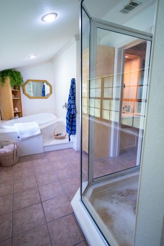 408 Rainey Street, Bonham, TX 75418