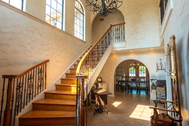 408 Rainey Street, Bonham, TX 75418