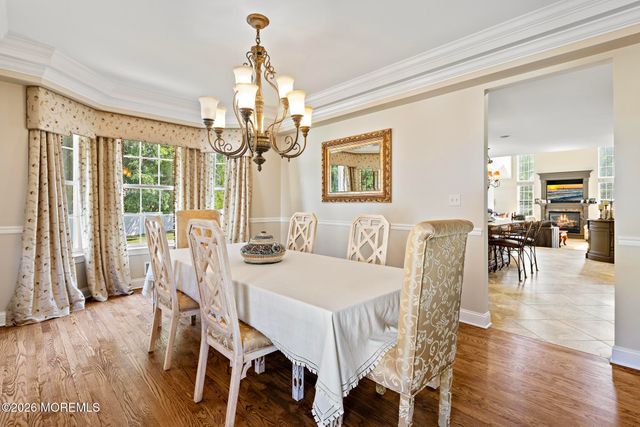 23 Taylors Run, Tinton Falls, NJ 07712