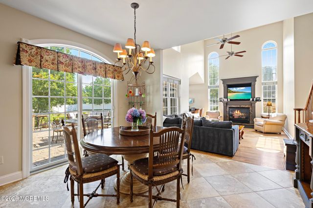 23 Taylors Run, Tinton Falls, NJ 07712