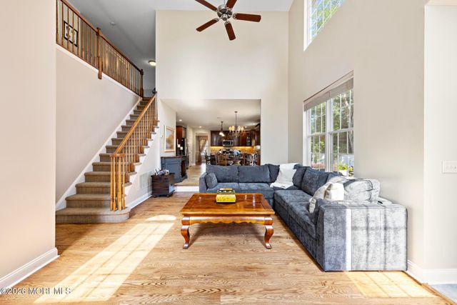 23 Taylors Run, Tinton Falls, NJ 07712