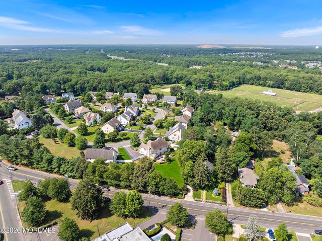 23 Taylors Run, Tinton Falls, NJ 07712