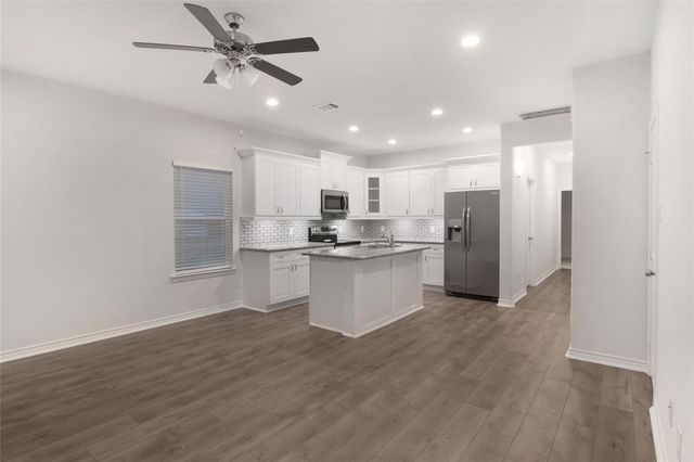 16980 W Ivanhoe, Montgomery, TX 77316