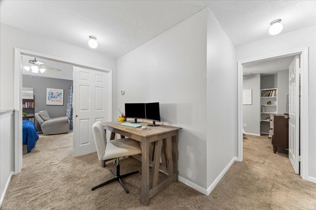 2230 Saint James Place, Pearland, TX 77581