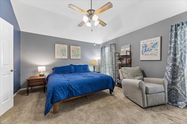 2230 Saint James Place, Pearland, TX 77581