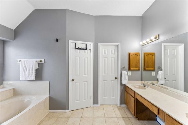 2230 Saint James Place, Pearland, TX 77581