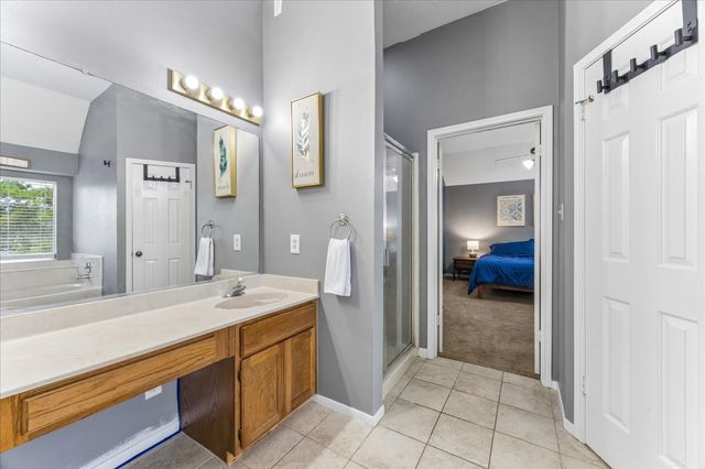 2230 Saint James Place, Pearland, TX 77581