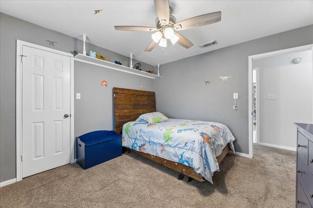 2230 Saint James Place, Pearland, TX 77581