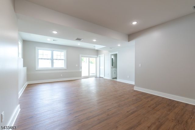 58 Navajo Ave, Parsippany-troy Hills Twp., NJ 07034