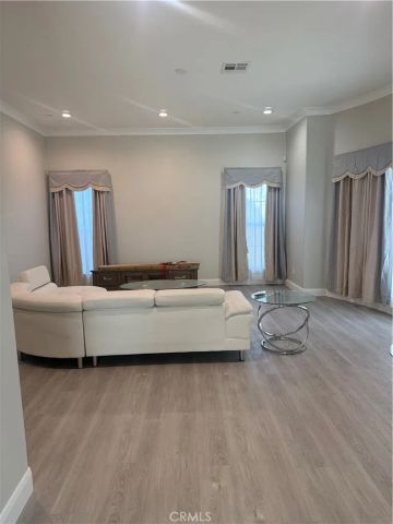8102 Graves Avenue, Rosemead, CA 91770