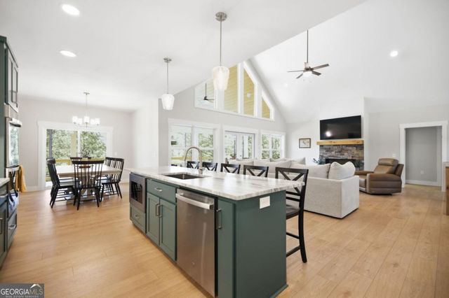 511 Sandy Lake Lane, Blairsville, GA 30512