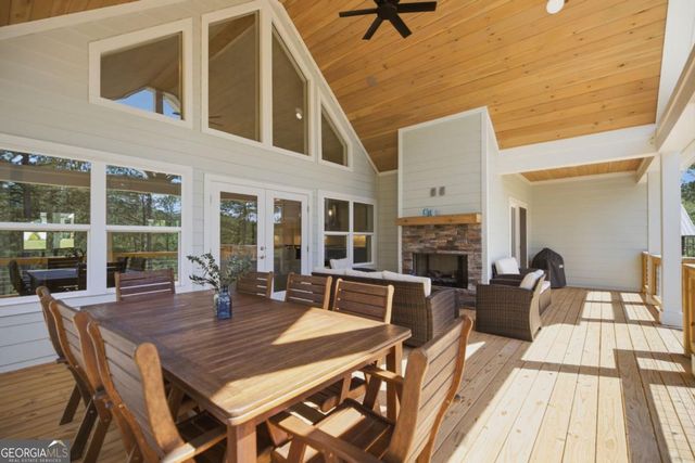 511 Sandy Lake Lane, Blairsville, GA 30512