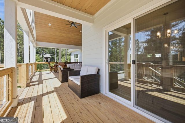 511 Sandy Lake Lane, Blairsville, GA 30512