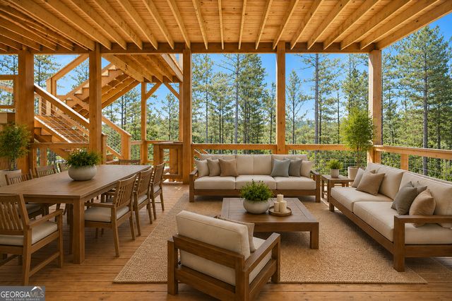 511 Sandy Lake Lane, Blairsville, GA 30512
