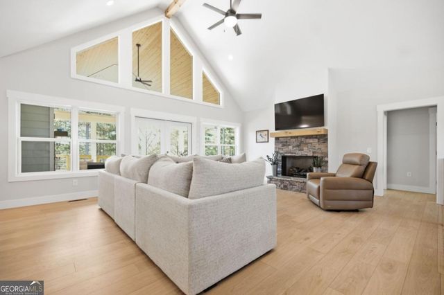 511 Sandy Lake Lane, Blairsville, GA 30512