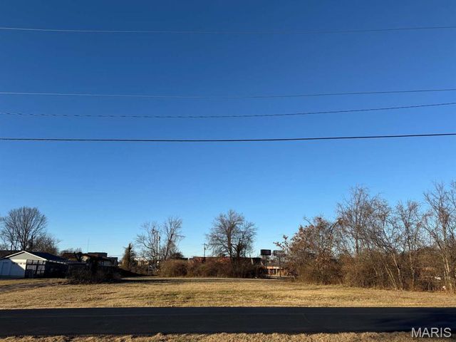 12415 Court Drive, Sunset Hills, MO 63127