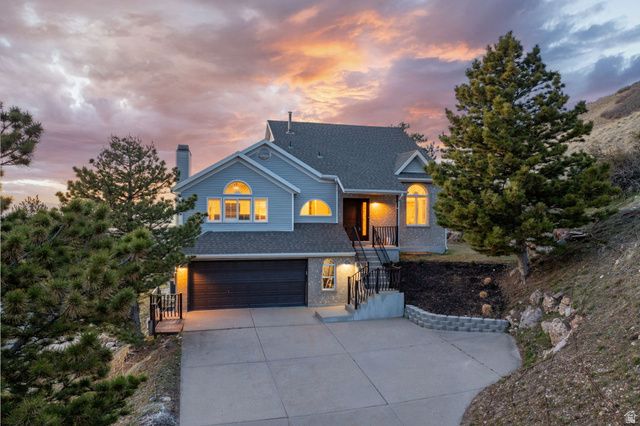 993 E CANYON CREEK, Bountiful, UT 84010