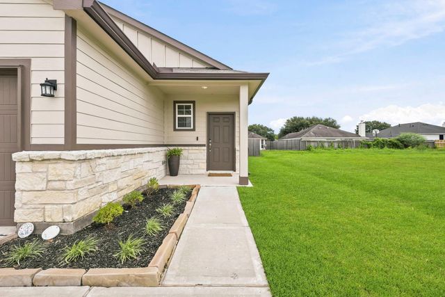 1230 Point Lookout Drive, Dayton, TX 77535
