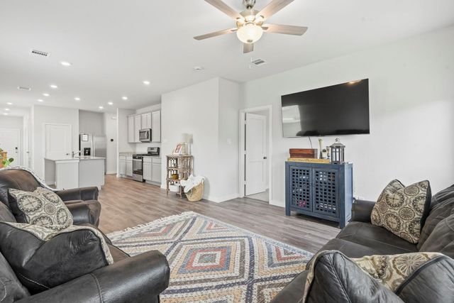 1230 Point Lookout Drive, Dayton, TX 77535
