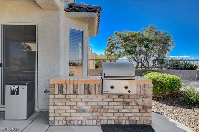 2842 Freedom Hills Drive, Henderson, NV 89052