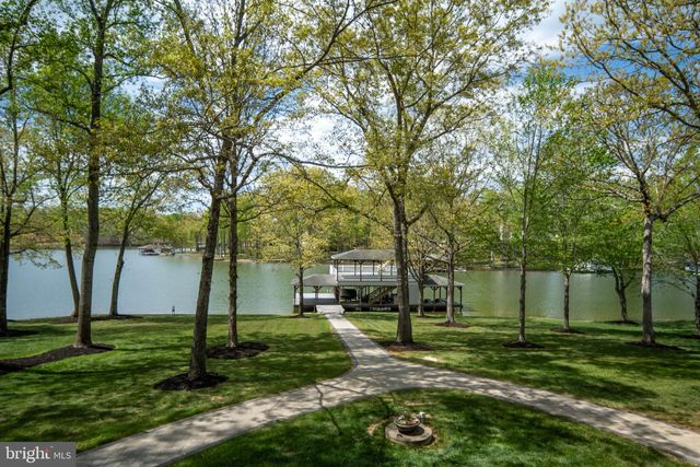 5404 BAZZANELLA DR, Mineral, VA 23117
