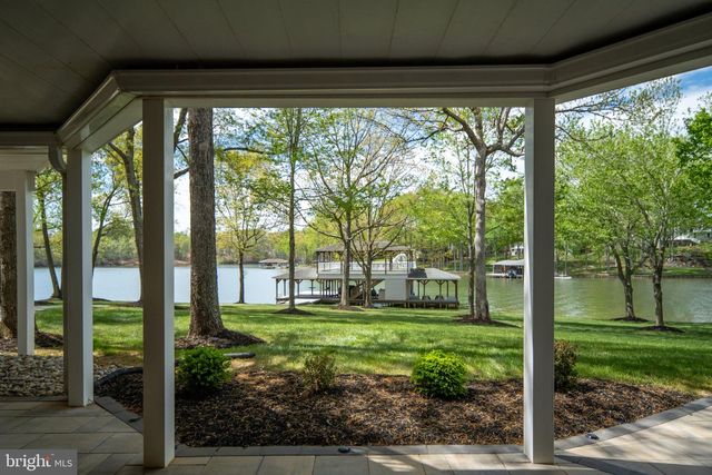 5404 BAZZANELLA DR, Mineral, VA 23117
