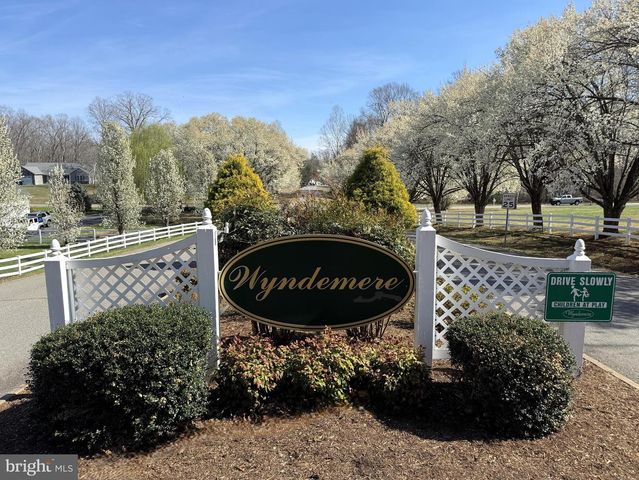 5404 BAZZANELLA DR, Mineral, VA 23117