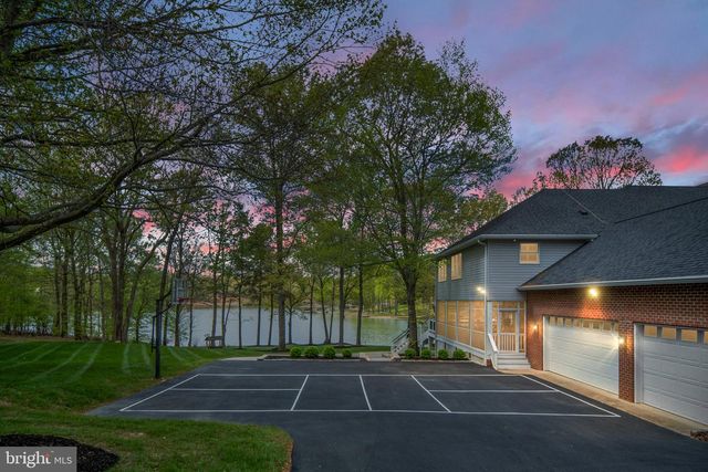 5404 BAZZANELLA DR, Mineral, VA 23117