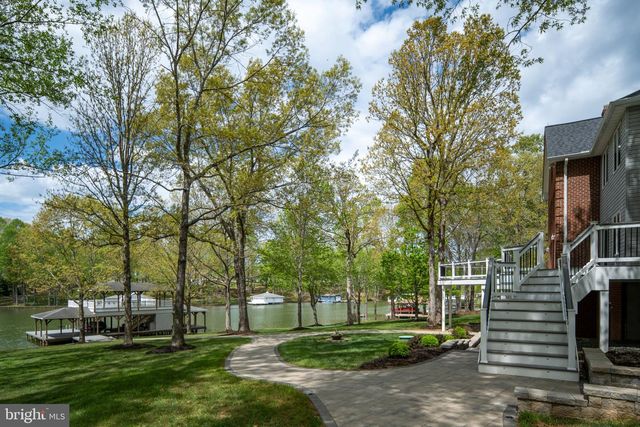 5404 BAZZANELLA DR, Mineral, VA 23117