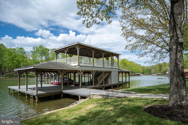 5404 BAZZANELLA DR, Mineral, VA 23117