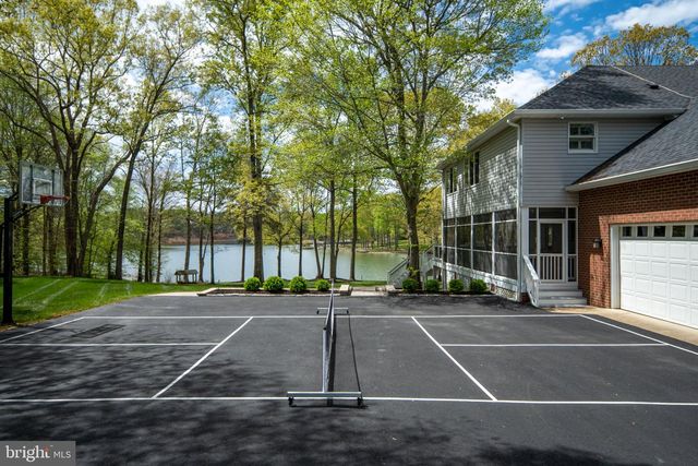 5404 BAZZANELLA DR, Mineral, VA 23117