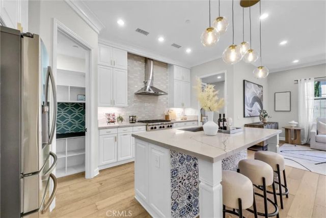 61 Acorn Glen, Irvine, CA 92620